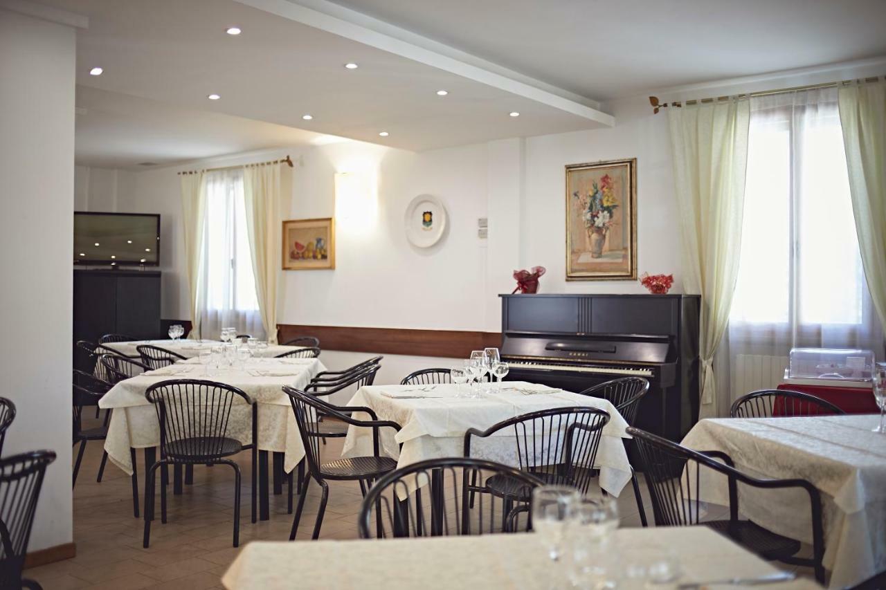 Albergo Romagna Fratta Terme Extérieur photo